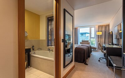 Pestana Chelsea Bridge Hotel & SPA