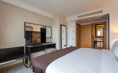 Pestana Chelsea Bridge Hotel & SPA
