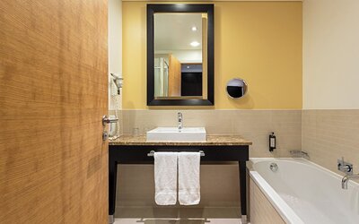Pestana Chelsea Bridge Hotel & SPA
