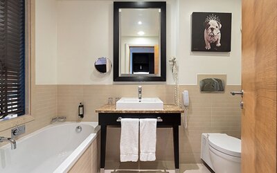 Pestana Chelsea Bridge Hotel & SPA