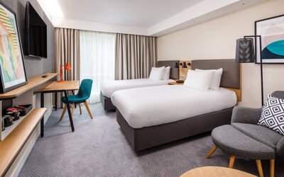 Holiday Inn Manchester Airport by IHG