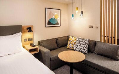 Holiday Inn Manchester Airport by IHG