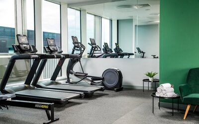 Holiday Inn Manchester Airport by IHG