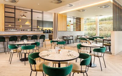 Holiday Inn Manchester Airport by IHG