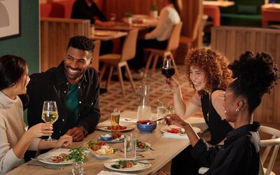 Holiday Inn Manchester Airport by IHG