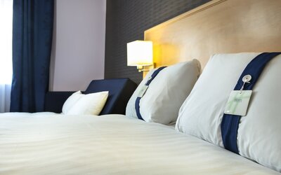 Holiday Inn Express Manchester Airport by IHG