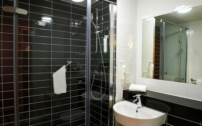 Holiday Inn Express Manchester Airport by IHG
