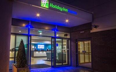 Holiday Inn Express Manchester Airport by IHG