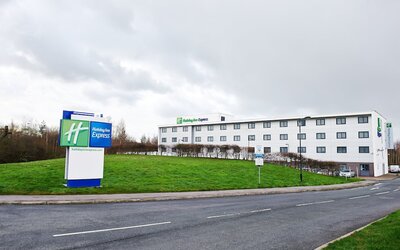Holiday Inn Express Manchester Airport by IHG