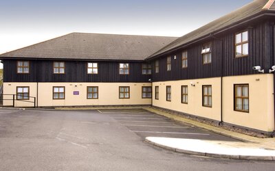 Premier Inn Bolton West