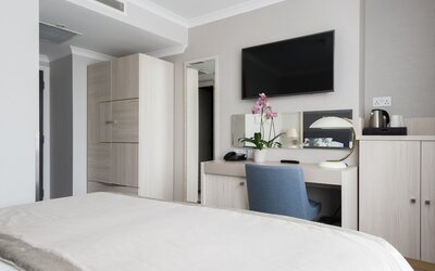 Blandford Hotel