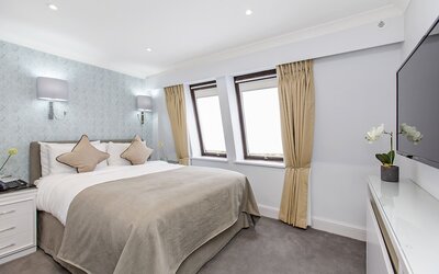 Mayfair House