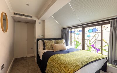 Mayfair House