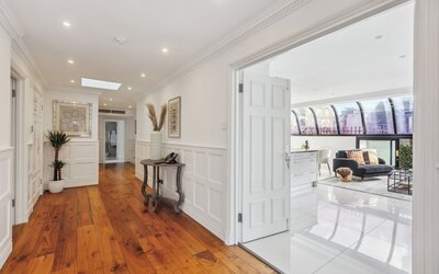 Mayfair House