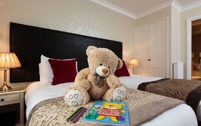 Red Hall Hotel