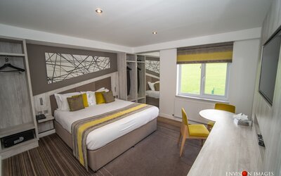 Red Hall Hotel
