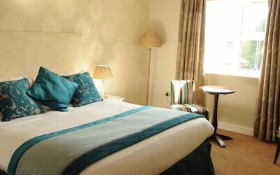 Red Hall Hotel