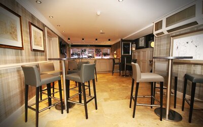 Red Hall Hotel