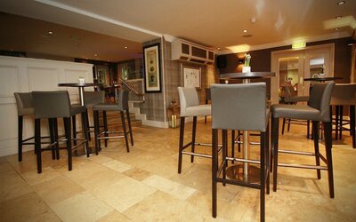 Red Hall Hotel