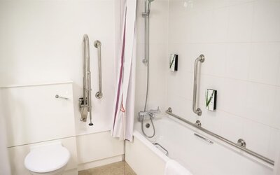 Premier Inn Manchester Bury