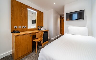 Central Park Hotel