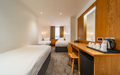 Central Park Hotel