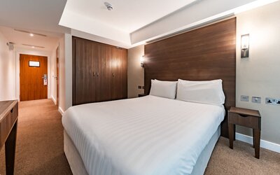 Central Park Hotel