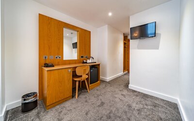 Central Park Hotel