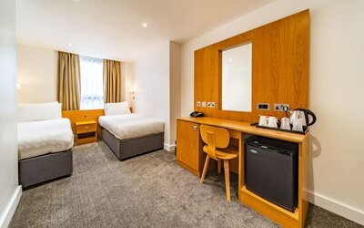 Central Park Hotel
