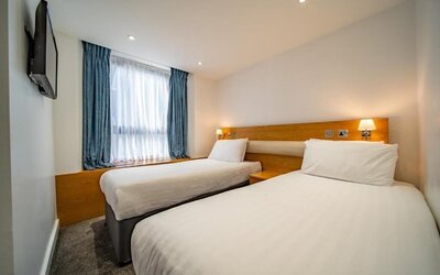 Central Park Hotel
