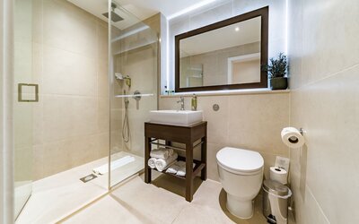 Central Park Hotel