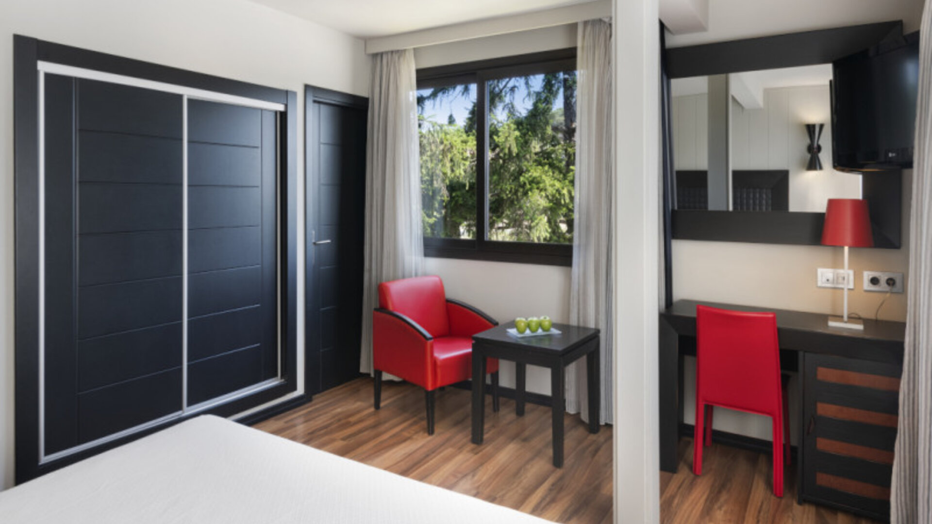 Hotel Sallés Aeroport Girona