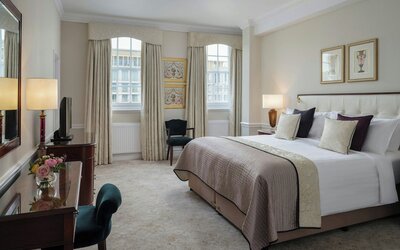 47 Park Street - Grand Residences by Marriott