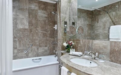 47 Park Street - Grand Residences by Marriott
