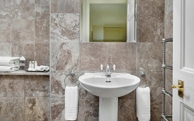 47 Park Street - Grand Residences by Marriott