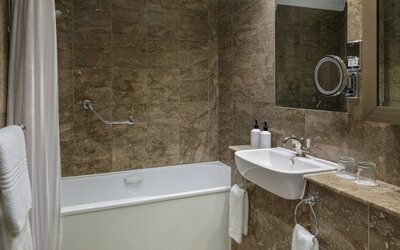 47 Park Street - Grand Residences by Marriott
