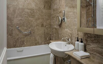 47 Park Street - Grand Residences by Marriott