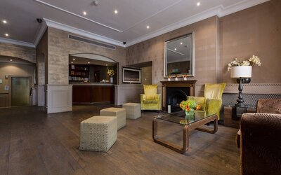 Phoenix Hotel