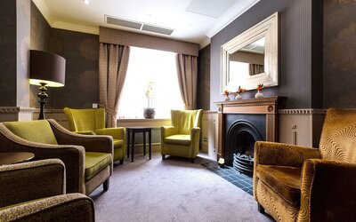 Phoenix Hotel