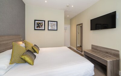 Phoenix Hotel