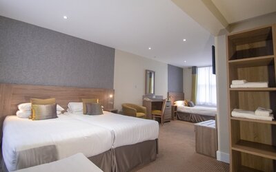 Phoenix Hotel