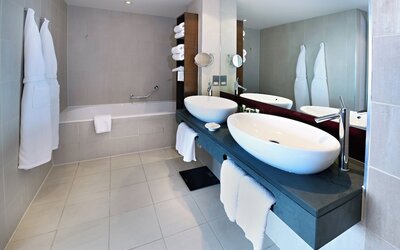The Manchester Deansgate Hotel by IHG