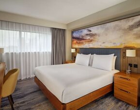 Day use room with natural light at DoubleTree By Hilton Lincoln.