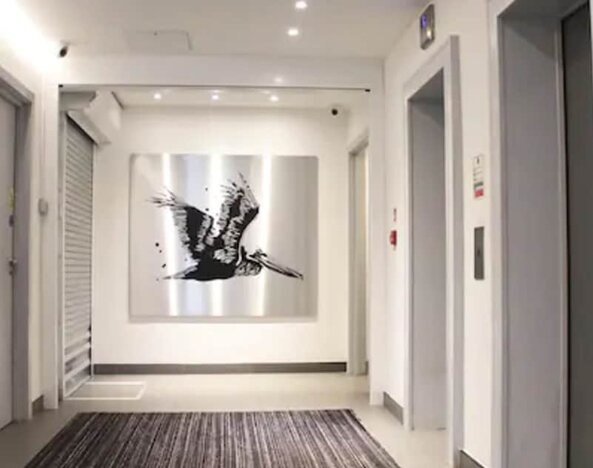 Pelican London Hotel and Residence