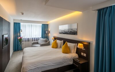 Pelican London Hotel and Residence