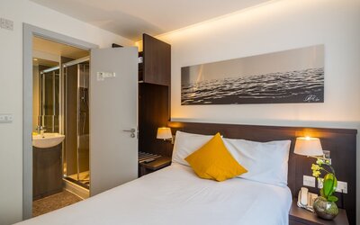 Pelican London Hotel and Residence