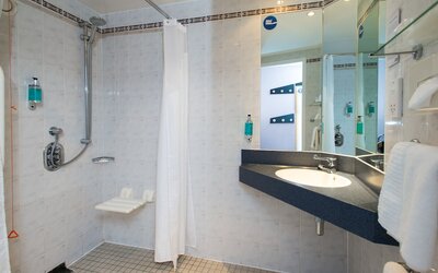 Holiday Inn Express Manchester East by IHG
