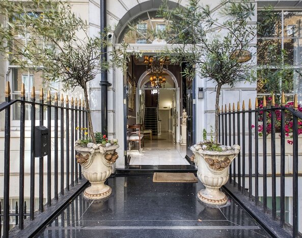 Opulence Boutique Hotel