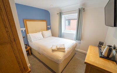 Waterside Hotel & Leisure Club