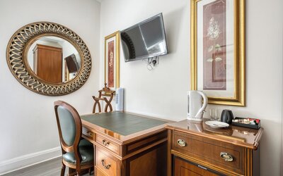 Opulence Boutique Hotel